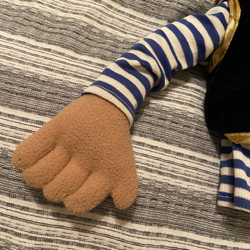 Melissa & Doug Pirate Hand Puppet Barnacle Bart Pretend Play Plush No Stick - Picture 4 of 11
